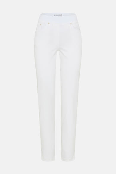 Jean slim blanc en denim de RAPHAELA, avec taille élastique et coupe droite.