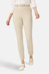 Pantalon de costume écru de RAPHAELA avec une ceinture ton sur ton et des poches zippées.
