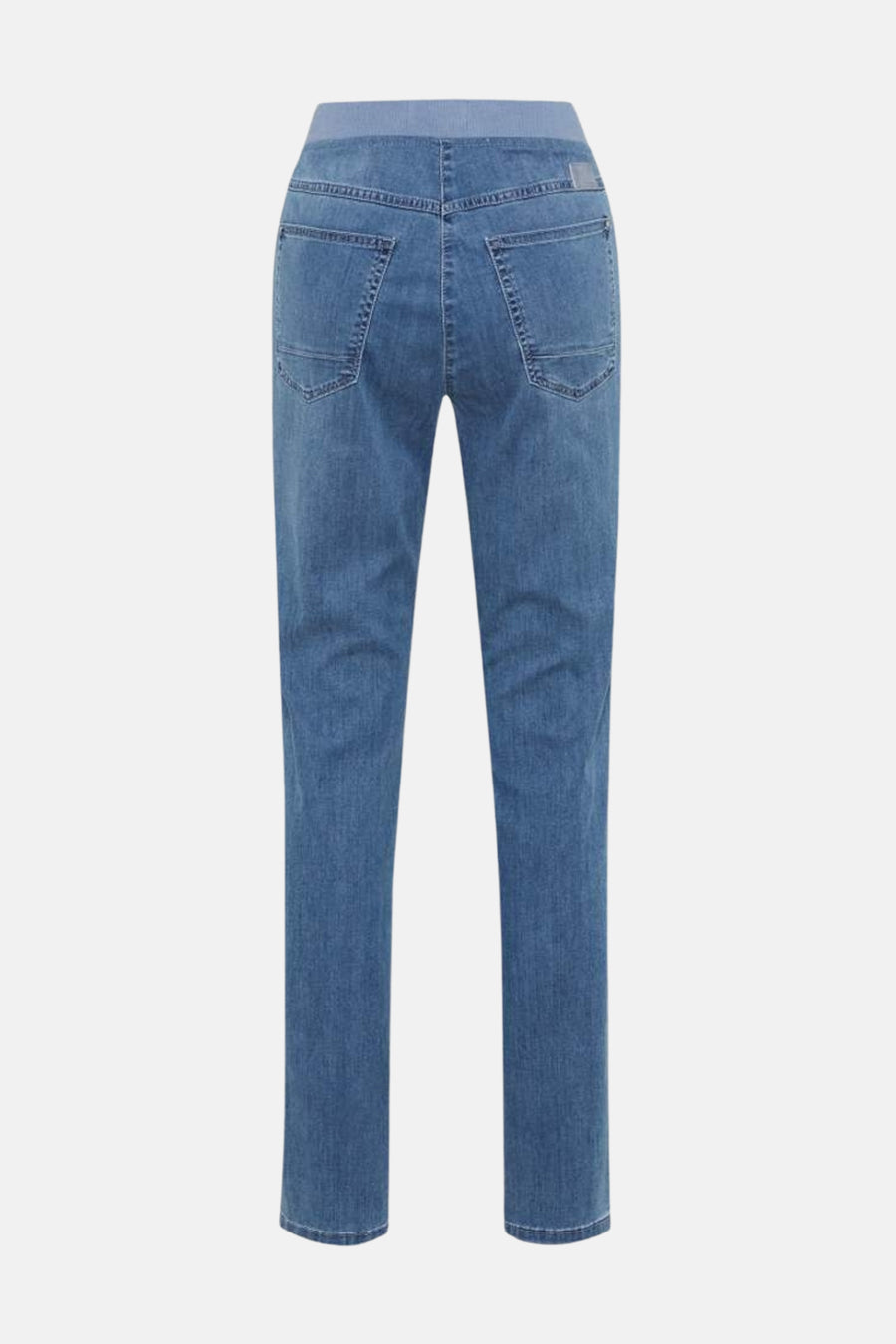Slim jeans in lichtblauw denim van RAPHAELA, met elastische tailleband en opgestikte achterzakken.