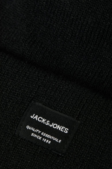 Bonnet noir d'ACCESSORIES BY JACK & JONES en maille côtelée, avec une étiquette logo tissée.