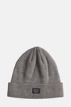 Bonnet gris chiné de ACCESSORIES BY JACK & JONES, en tricot côtelé avec étiquette logotée noire sur le bord.