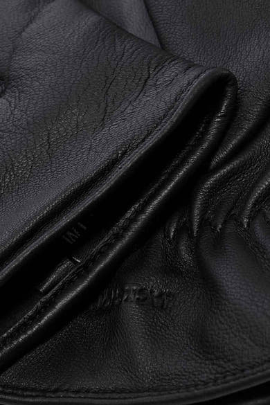 Gants noirs en cuir d'ACCESSORIES BY JACK & JONES, détail de couture et texture grainée.
