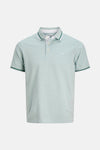 Polo bleu à manches courtes de PREMIUM by JACK & JONES, avec rayures blanches et vertes au col et aux manches.

