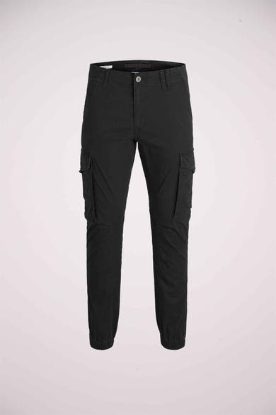 Pantalon cargo noir de JACK & JONES JEANS INTELLIGENCE, avec poches latérales et ourlets élastiques.