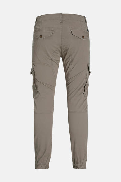 Bruine cargobroek van JACK & JONES JEANS INTELLIGENCE met zakken en stikseldetails.