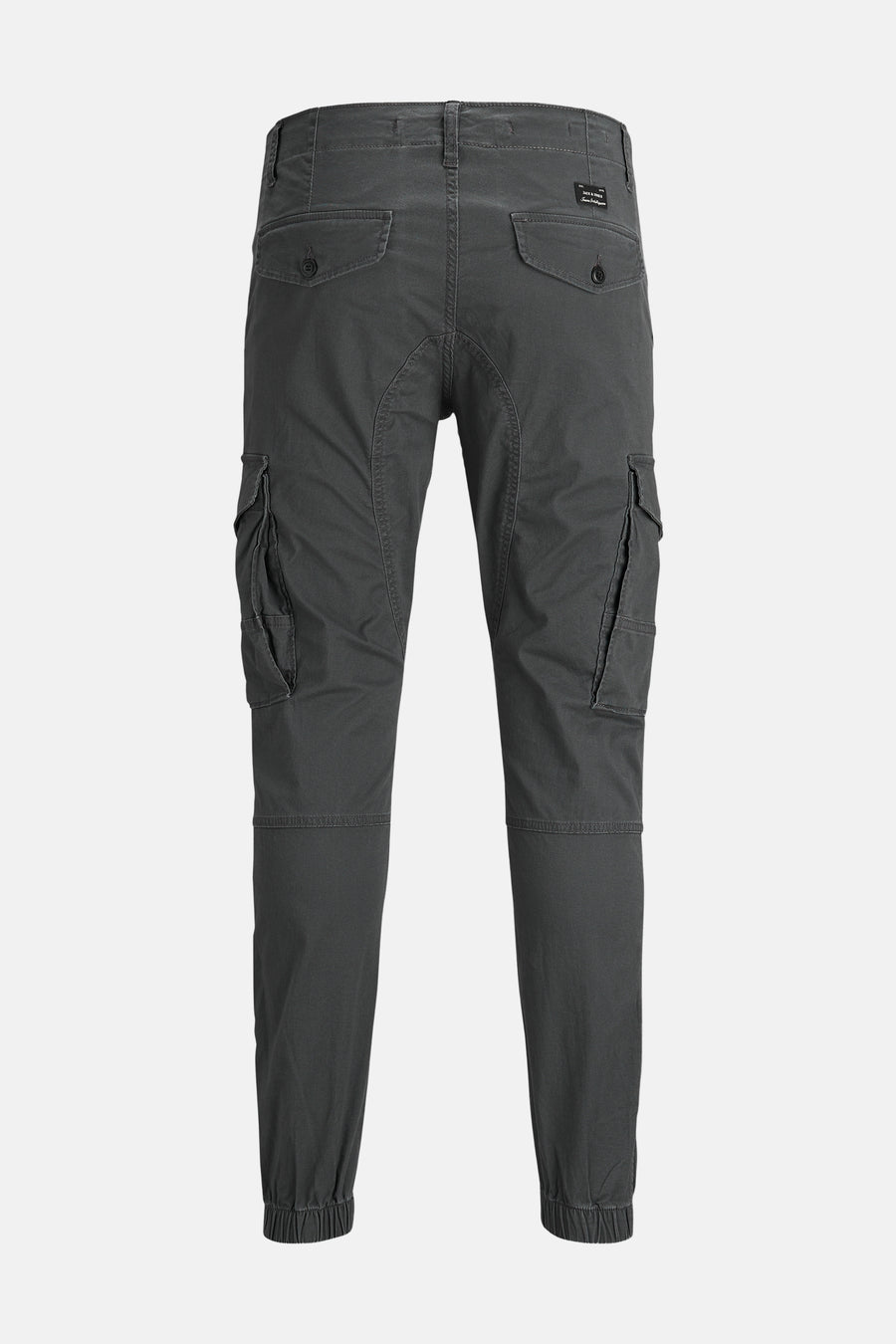 Grijze chino van JACK & JONES, met cargozakken en een taps toelopende pasvorm bij de enkel.
