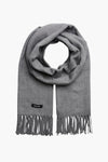 Grijze sjaal van ACCESSORIES BY JACK & JONES met decoratieve franjes aan de onderkant.