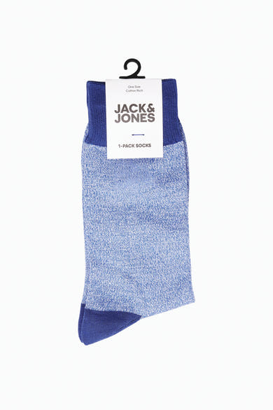 Chaussettes bleues en coton riche d'ACCESSORIES BY JACK & JONES, vues sur un cintre.