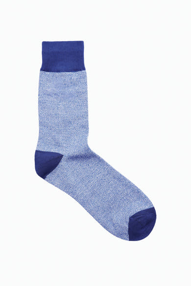 Chaussette bleue par ACCESSORIES BY JACK & JONES, avec détails contrastés au bord et au talon.