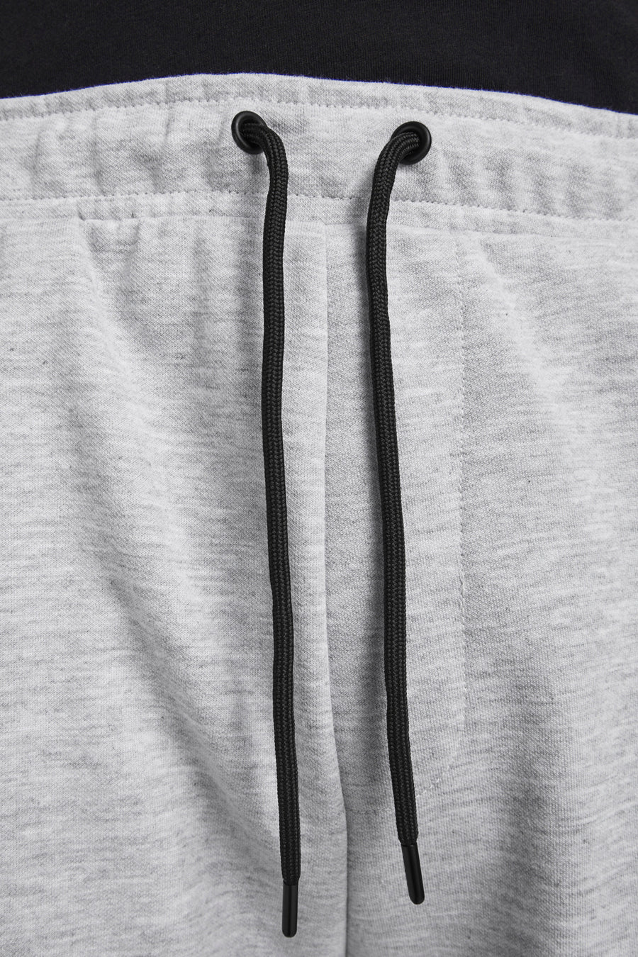 Korte grijze short van JACK & JONES JEANS INTELLIGENCE, met trekkoord en elastische tailleband.