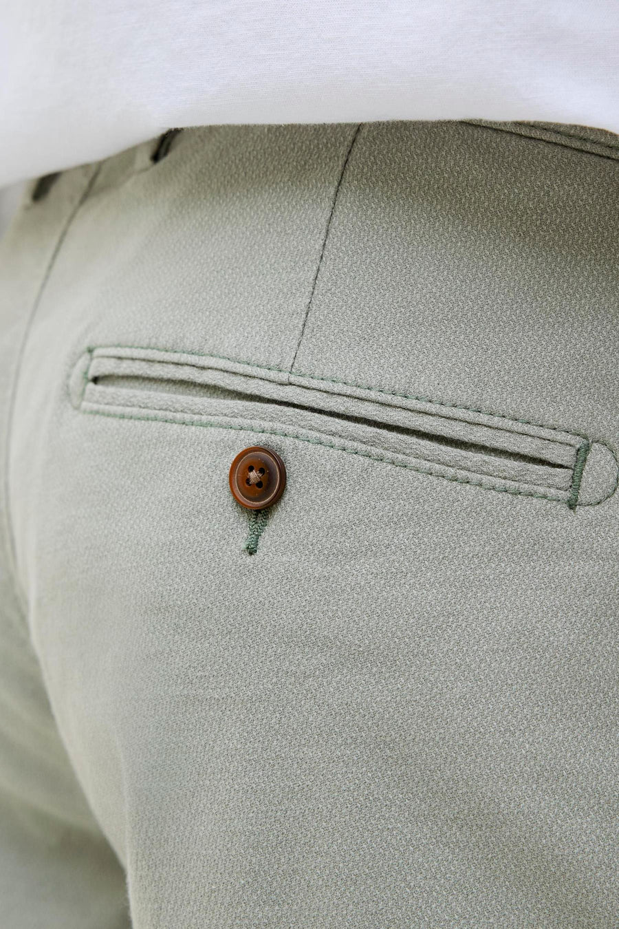 Kort groen JACK & JONES JEANS INTELLIGENCE overhemd met knoopzak, textuurpatroon.