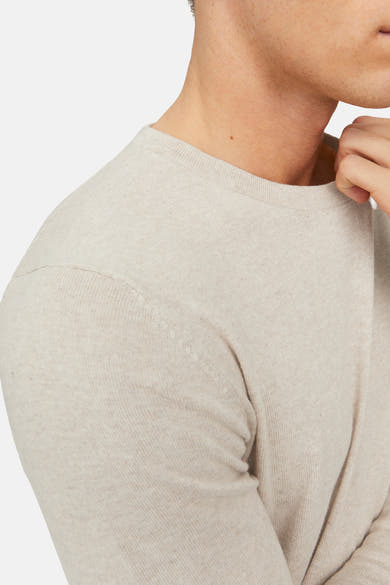Pull col O beige de PREMIUM BLUE by JACK & JONES, en maille fine et douce.