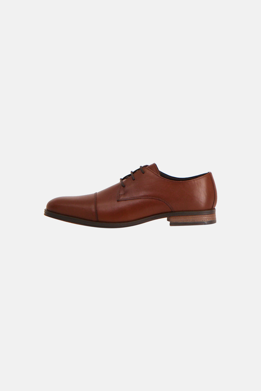 Chaussures marron en cuir par ACCESSORIES BY JACK & JONES, à lacets, à bout droit, avec un petit talon, vue de côté.
