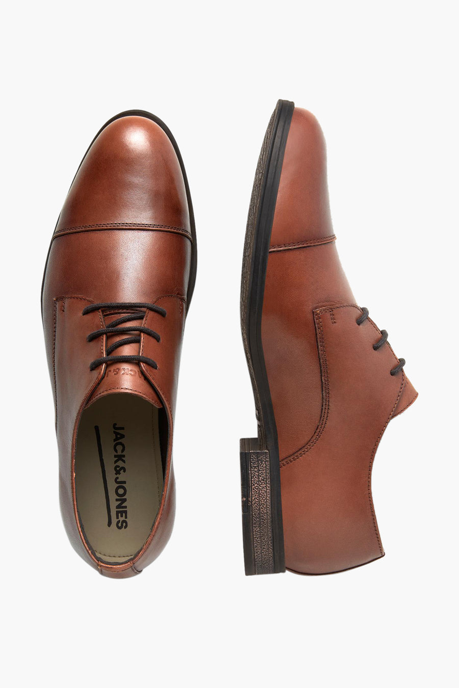Chaussures marron de ville par ACCESSORIES BY JACK & JONES, à lacets et semelle noire.