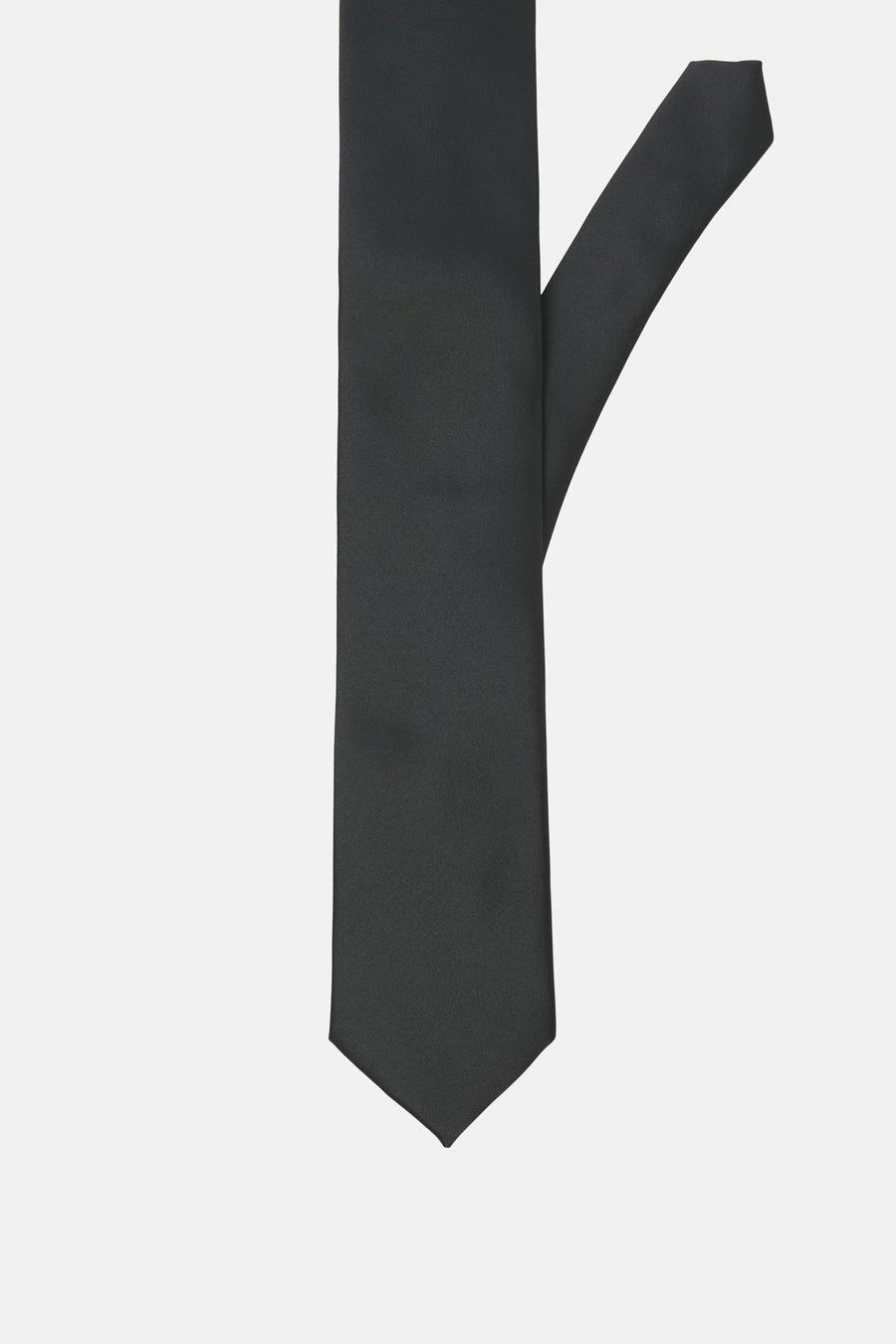 Cravate noire par ACCESSORIES BY JACK & JONES, sur fond uni clair.