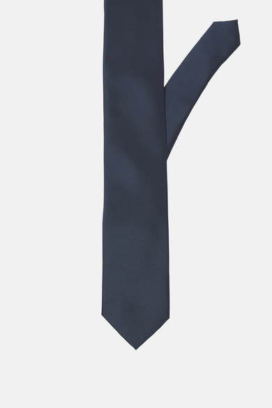 Cravate bleue de ACCESSORIES BY JACK & JONES, sur fond uni clair.