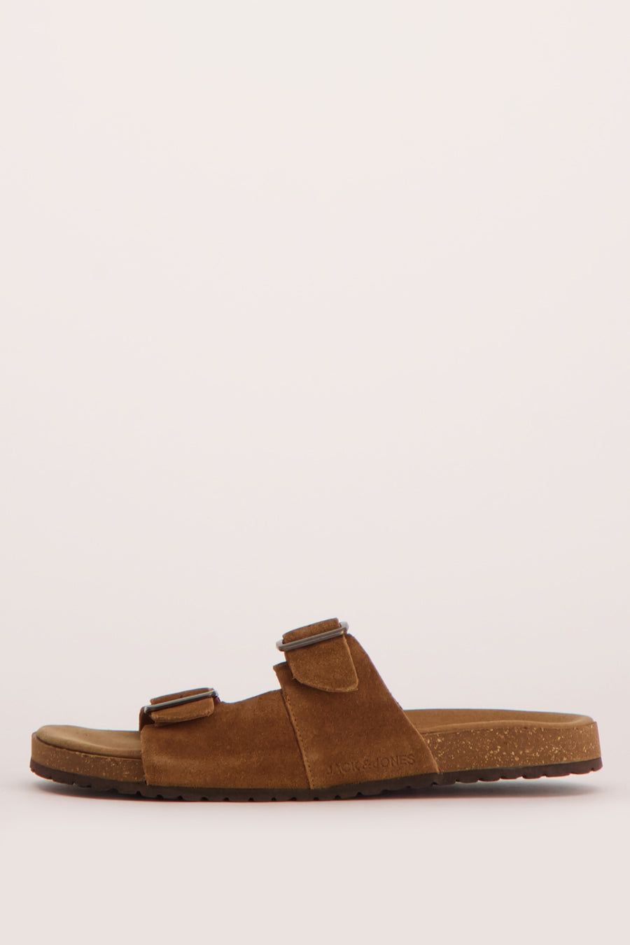 Bruine slippers in bruin van ACCESSORIES BY JACK & JONES, met gespsluitingen en een gestructureerde zool.