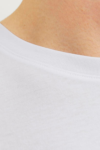 Wit T-shirt met korte mouwen van JACK & JONES, met ronde hals en katoenen textuur.