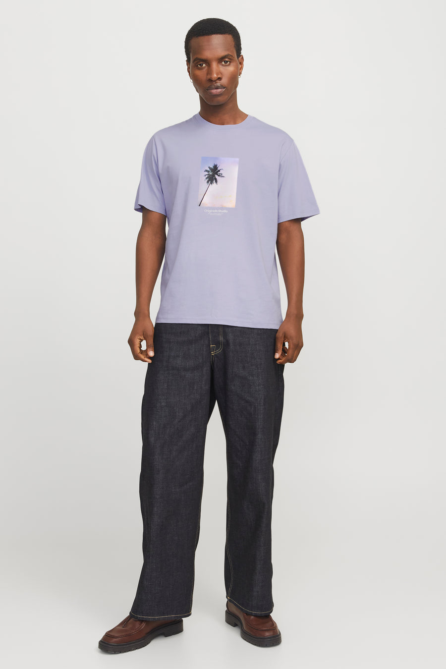 Paarse T-shirt met korte mouwen van Originals by Jack & Jones met fotoprint van een palmboom.