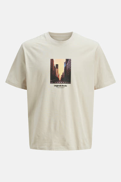 Ecru T-shirt met korte mouwen van ORIGINALS BY JACK & JONES met een stadsstraatprint.