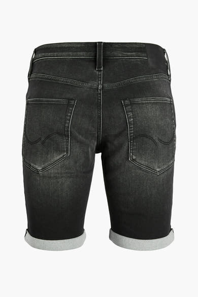 Korte zwarte denim van JACK & JONES JEANS INTELLIGENCE, met lichtgrijze omgeslagen zomen.