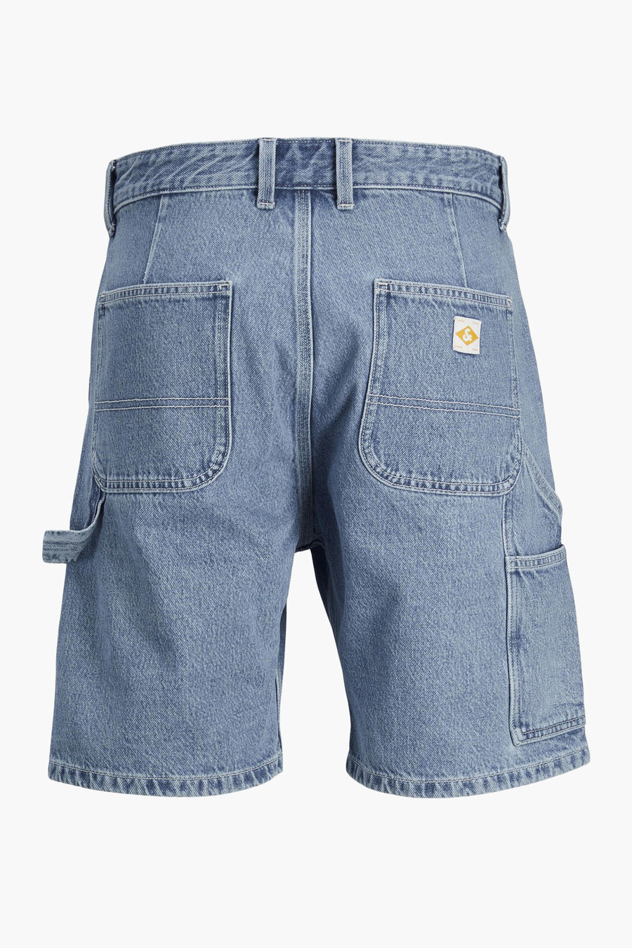 Short en jean bleu clair de JACK & JONES JEANS INTELLIGENCE avec poches arrière et passants de ceinture.