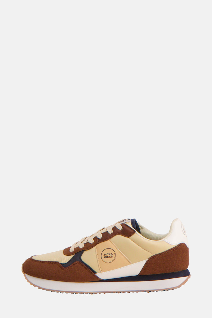 Baskets marron par ACCESSORIES BY JACK & JONES, style running avec empiècements en daim et logo sur le côté.