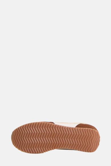 Baskets marron ACCESSORIES BY JACK & JONES, semelle à chevrons.
