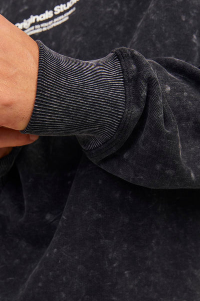 Polaire noire ORIGINALS BY JACK & JONES avec motif marbré et bordure côtelée au poignet.