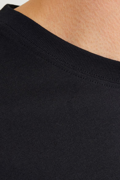 Zwart T-shirt met korte mouwen van JACK & JONES, met een gebreide textuur bij de hals.