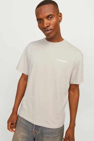 Beige T-shirt met korte mouwen van JACK & JONES, met opdruk op de borst.