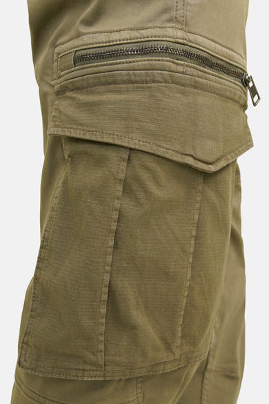 Kaki cargobroek van JACK & JONES met klepzak met knoop en zak met rits.