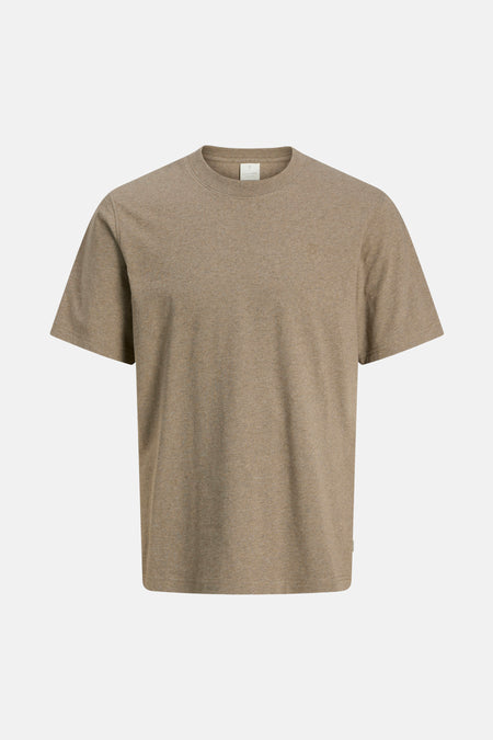 Beige T-shirt met korte mouwen van PREMIUM by JACK & JONES, met een klein, discreet logo op de borst.
