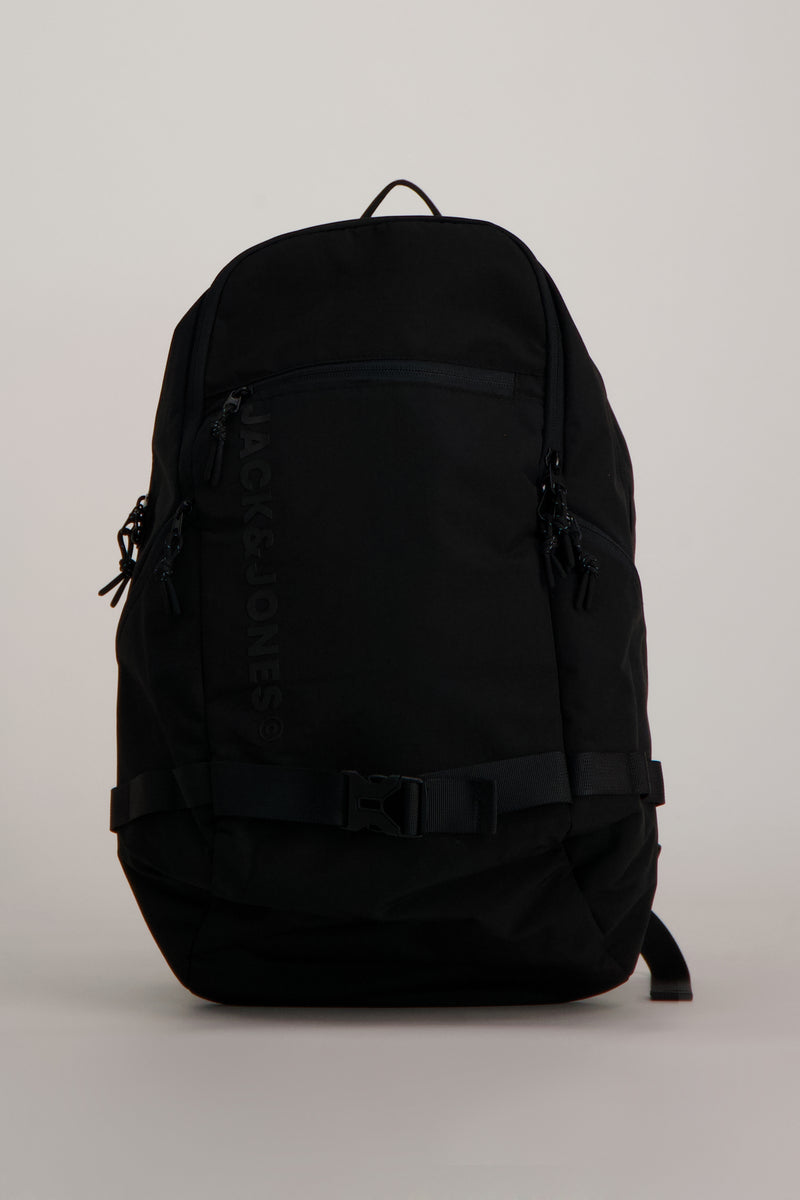 Sac à dos noir by ACCESSORIES BY JACK & JONES avec fermetures éclair et une sangle de serrage à boucle.
