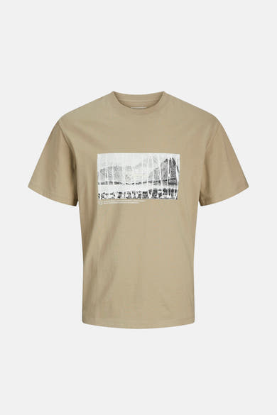 T-shirt à manches courtes beige by ORIGINALS BY JACK & JONES avec imprimé graphique paysage.