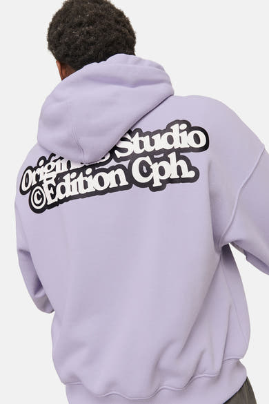 Paarse hoodie van Originals by Jack & Jones met opdruk op de rug.
