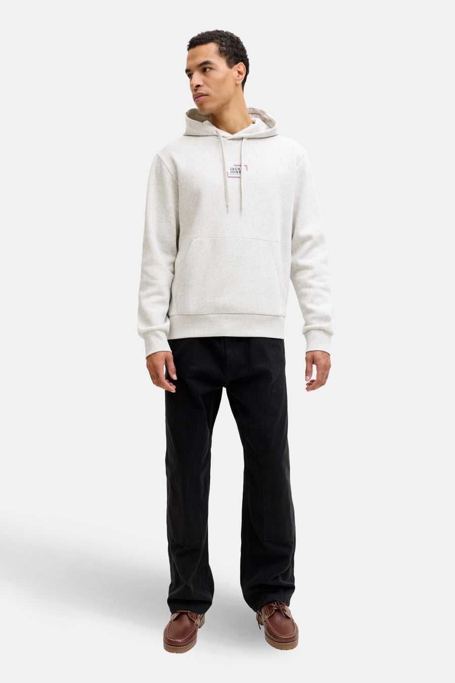 Ecru hoodie van Jack & Jones met trekkoord en kangoeroezak.