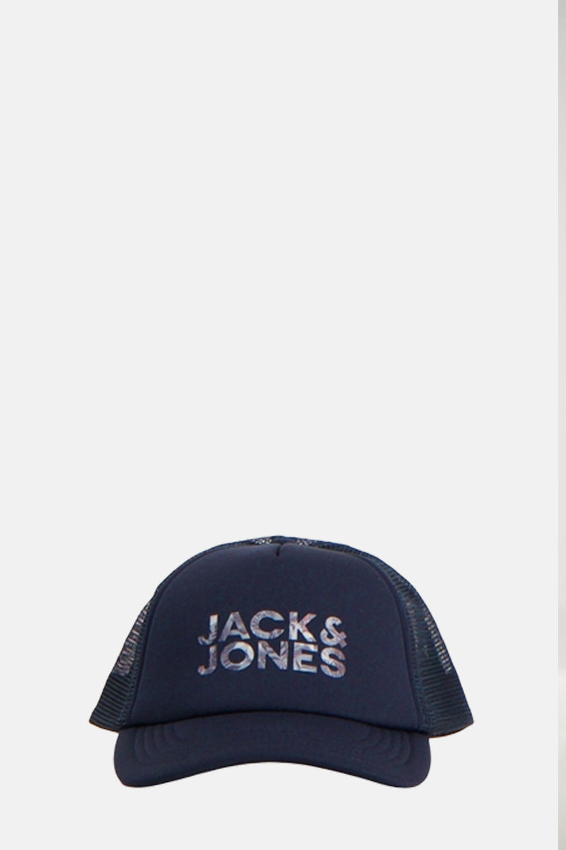 Blauwe pet van ACCESSORIES BY JACK & JONES met zilveren logo aan de voorkant en mesh-paneel.