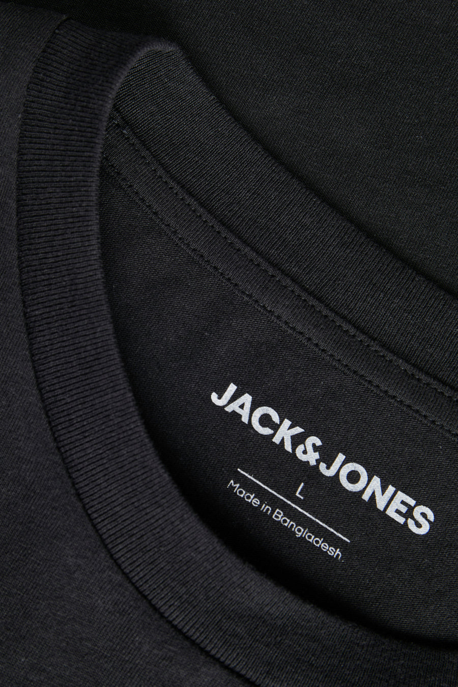 Zwart T-shirt met korte mouwen van Originals by Jack & Jones met zichtbaar maatlabel en opdruk.