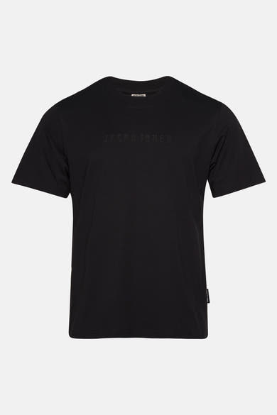 Zwart T-shirt met korte mouwen van Jack & Jones met ton-sur-ton logo op de voorkant.