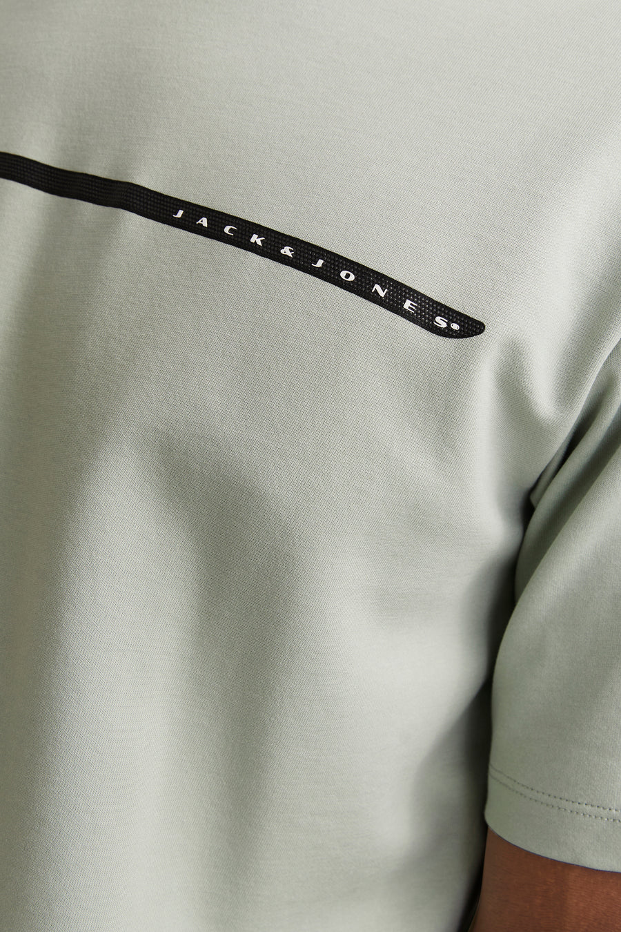 Groen T-shirt met korte mouwen van JACK & JONES, met een opdruk op de borst.