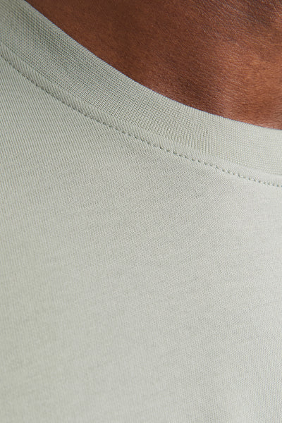 Groen T-shirt met korte mouwen van JACK & JONES, met ronde hals en gebreide textuur.