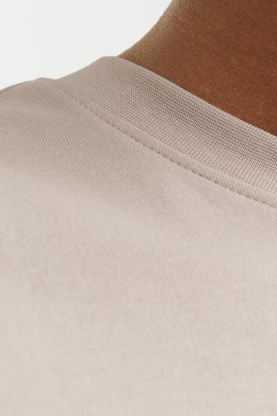 Beige T-shirt met korte mouwen van JACK & JONES, ronde hals en jersey textuur.