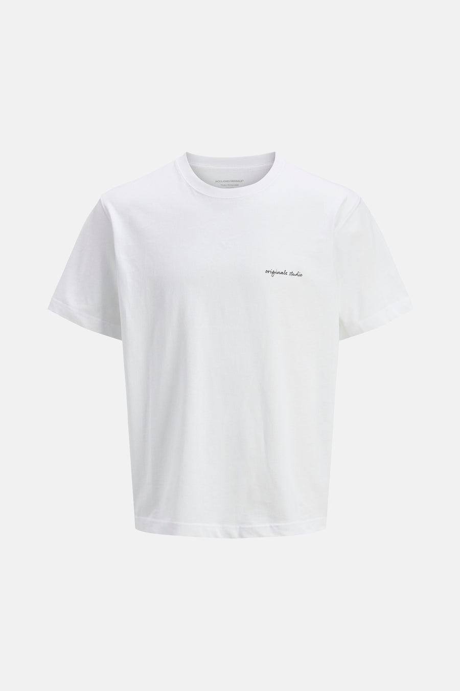Wit T-shirt met korte mouwen van ORIGINALS BY JACK & JONES, met de tekst "originals studio" rechtsonder.