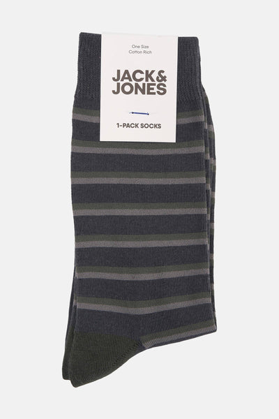 Chaussettes grises à rayures, par ACCESSORIES BY JACK & JONES, présentées avec leur étiquette.