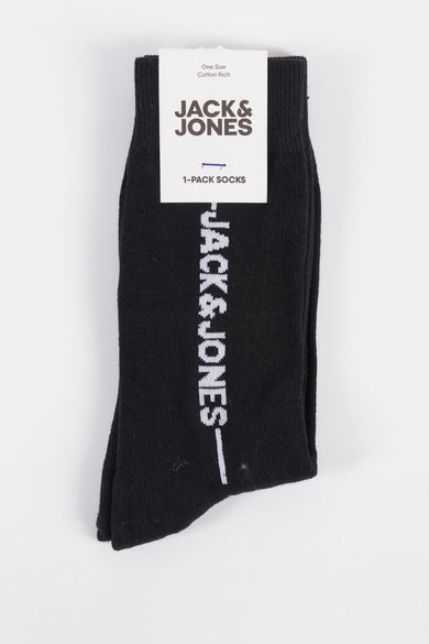 Zwarte sok van ACCESSORIES BY JACK & JONES, met het verticale logo in het wit op het been.