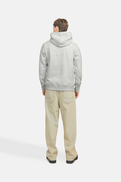 Grijze gestreepte hoodie van ORIGINALS BY JACK & JONES, gedragen met een breed crèmegele katoenbroek, rugweergave.
