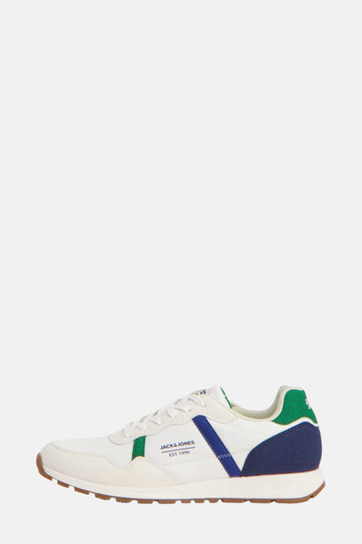 Ecru sneakers van ACCESSORIES BY JACK & JONES met marineblauwe en groene details, zijaanzicht.