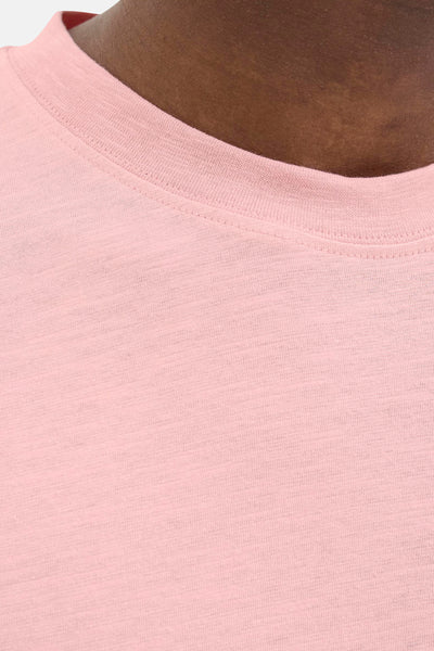 T-shirt à manches courtes rose de JACK & JONES, avec texture en maille près du cou.
