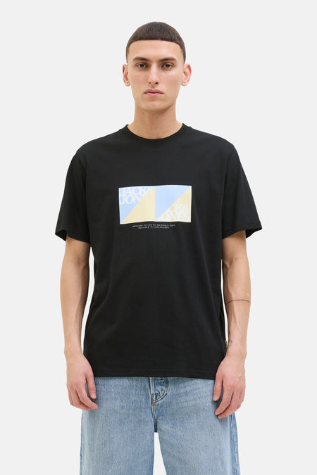 Zwart T-shirt met korte mouwen van Originals by Jack & Jones, met geometrisch grafisch patroon op de voorkant.